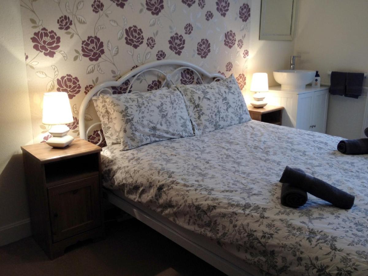 F1- Very Nice City Centre Apartment Edinburgh Buitenkant foto