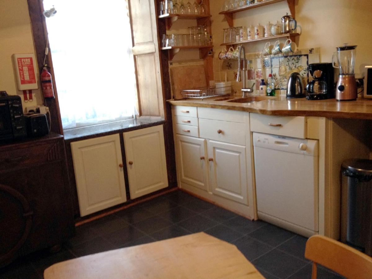 F1- Very Nice City Centre Apartment Edinburgh Buitenkant foto