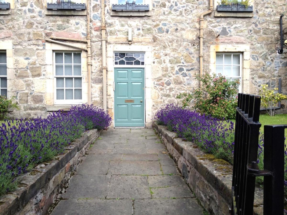 F1- Very Nice City Centre Apartment Edinburgh Buitenkant foto